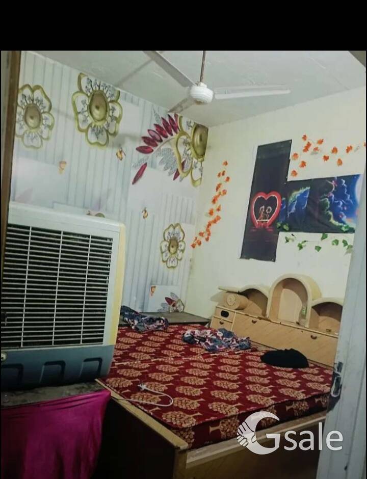 paper dene k liye room book kre rent 1 one day 250