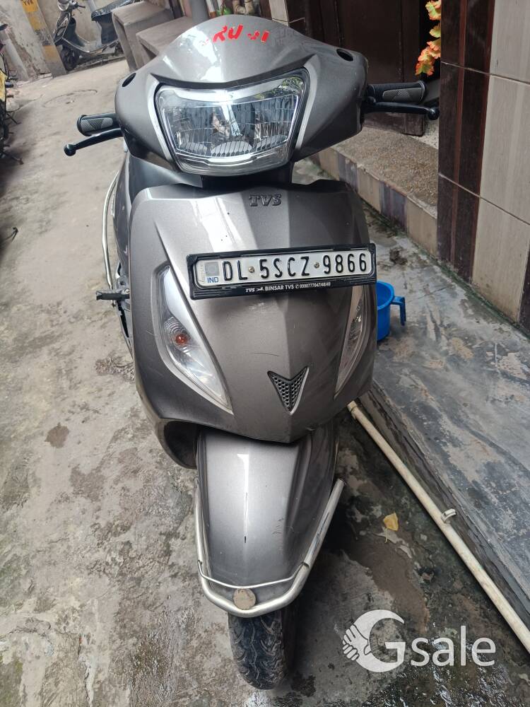 TVs Jupiter better condition 2023 model