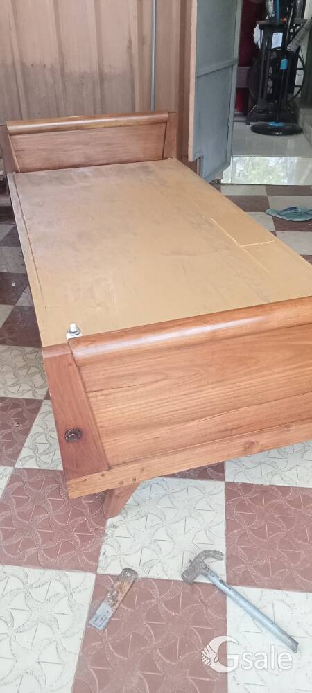 Orginal teak wood single coat for sale 3ft good orginal teak polished 