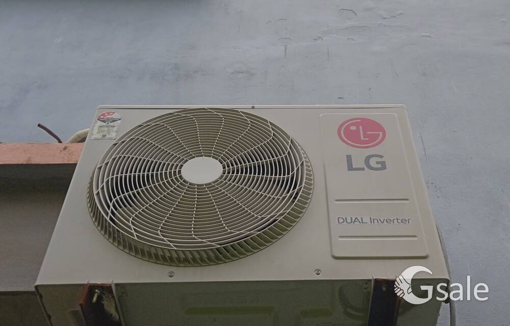 2ton lg  inverter AC 1 year old super fast cooling good working 
