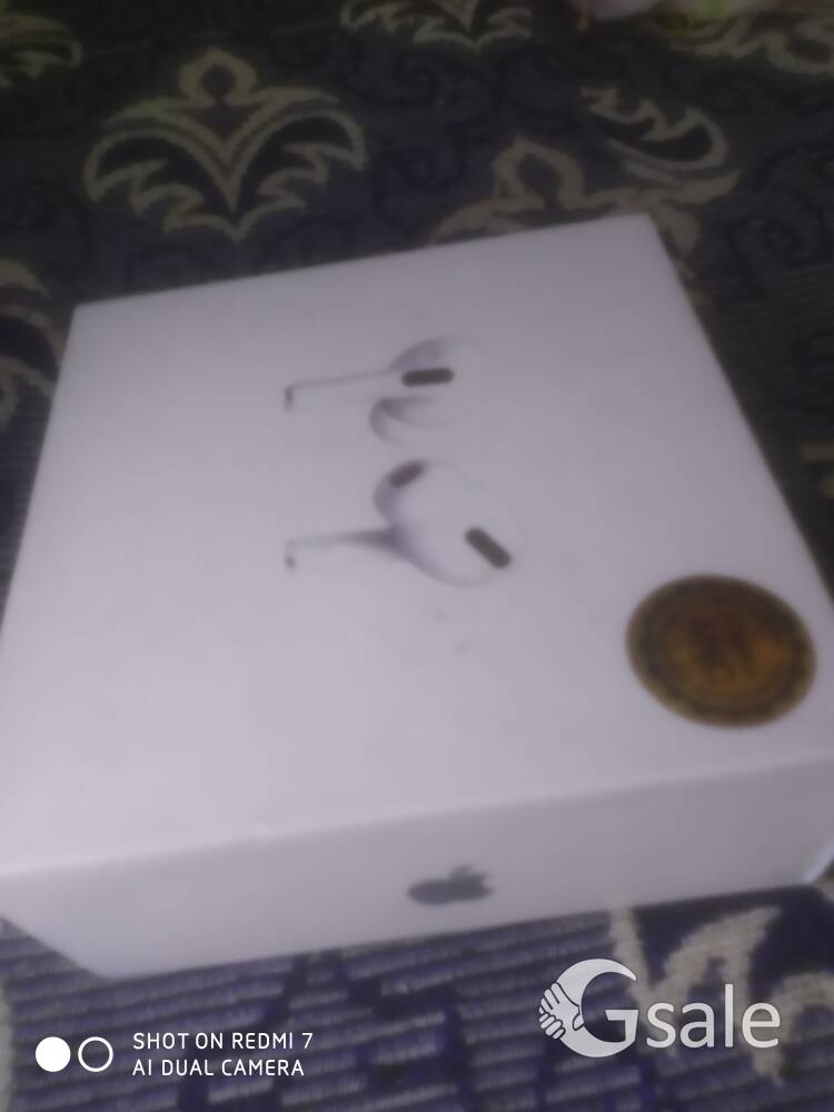 Ear buds air pots