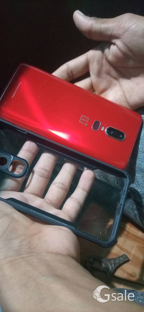 one plus 6 red colour 8 RAM 128 STORAGE 