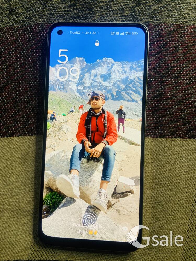 perfect condition 6 month old bill and charger ke sath no damage full badiya condition 