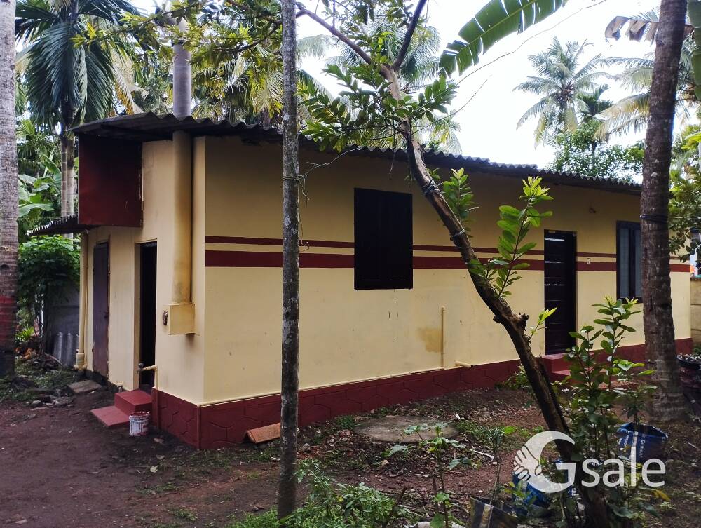 വീട് ഒറ്റിയ്ക്ക് 