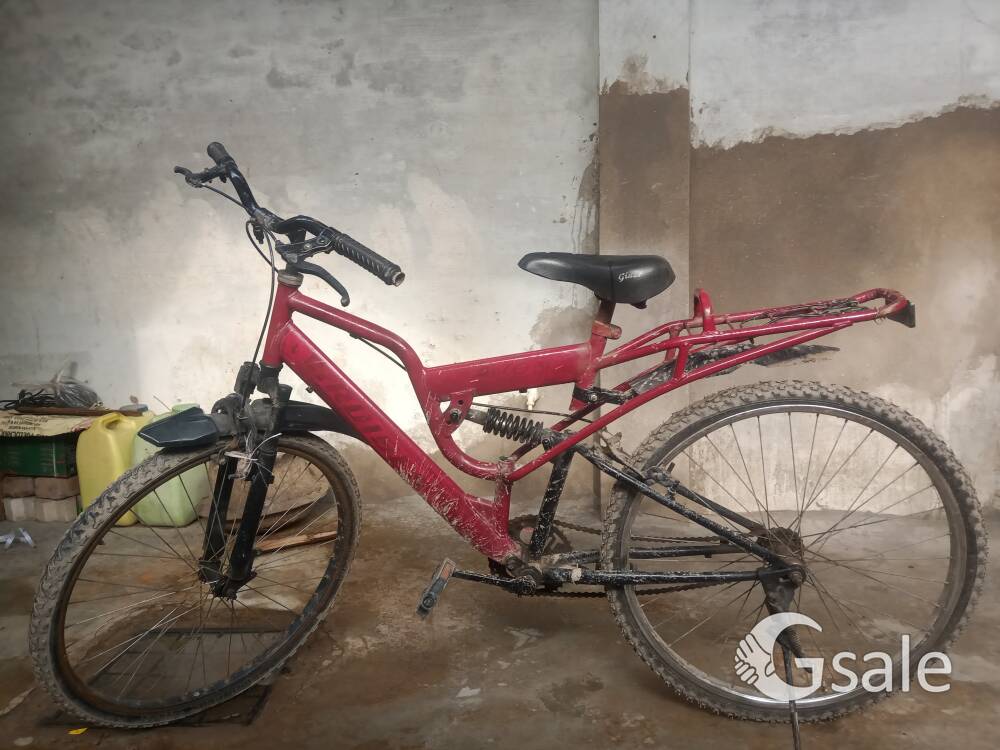 nayi bike leli hai ab cycle ka koi kaam nahi.  mo.no.8840701809