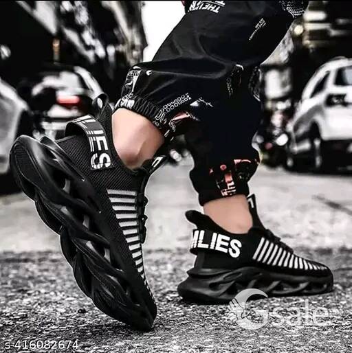 Trending Fashionable Shoes for Men(Only cash on delivery offer)