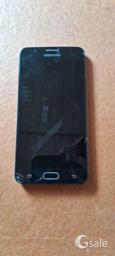 Samsung galaxy j7 prime 