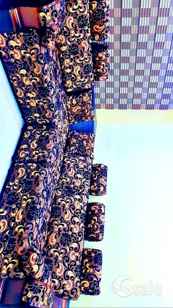 L-shaped 6 seater sofa