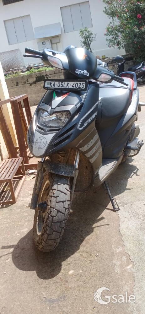 aprilia storm 125