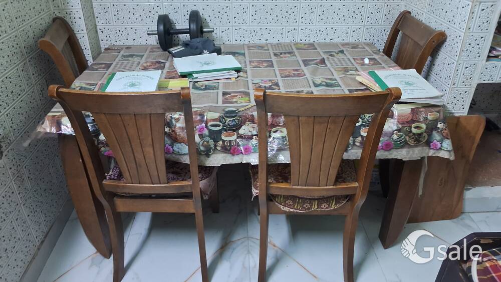 4 chair set  dinning table 