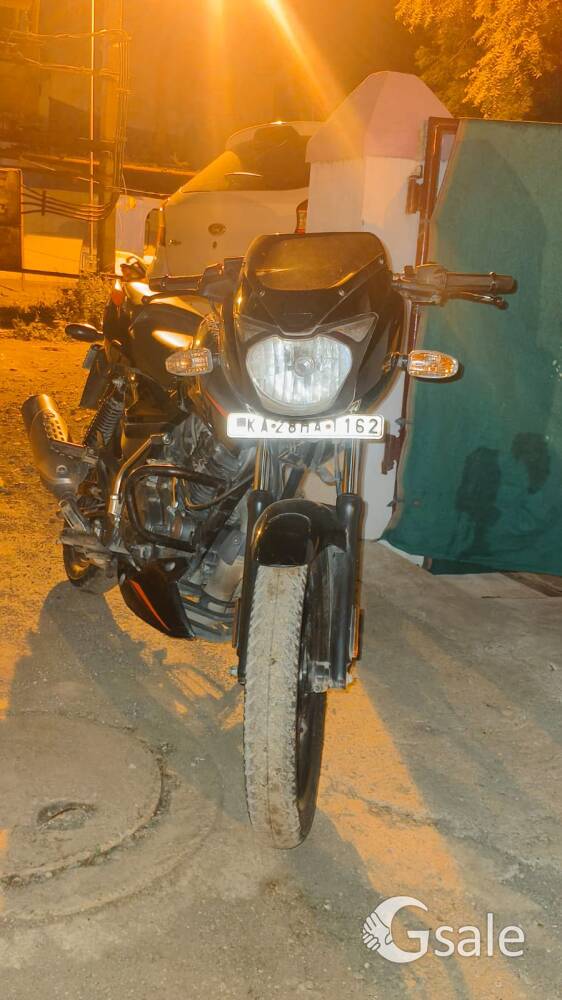 Bajaj pulsar 125 split seat