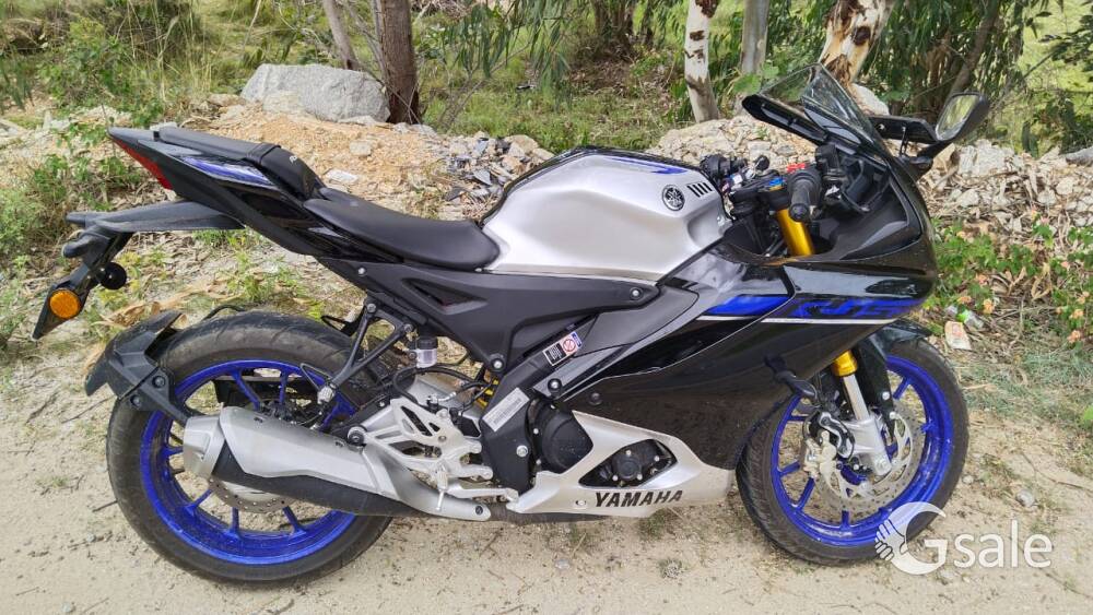 Yamaha R15 M 