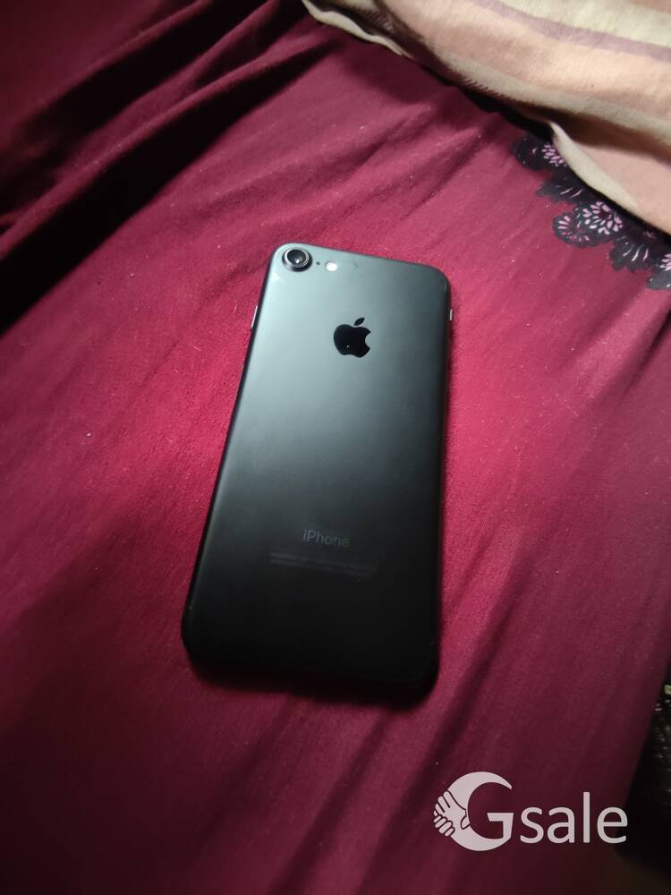 iphone 7  Black 128gb