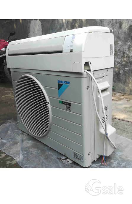 AC Dakin full working condition Good health 1 year old 