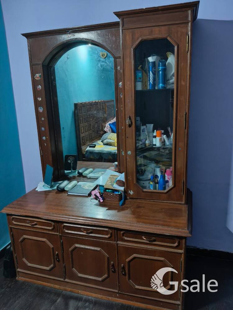 Dressing table 