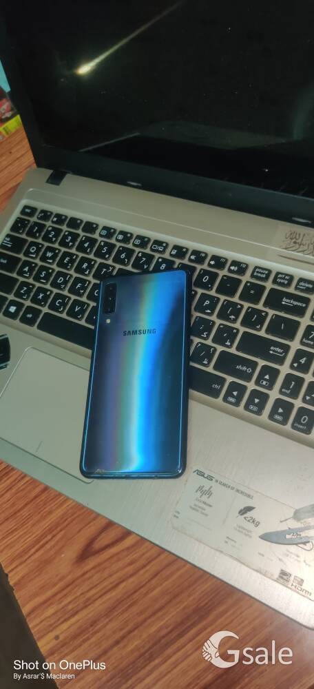 Samsung' a 7- 6gb ram 128 gb internal