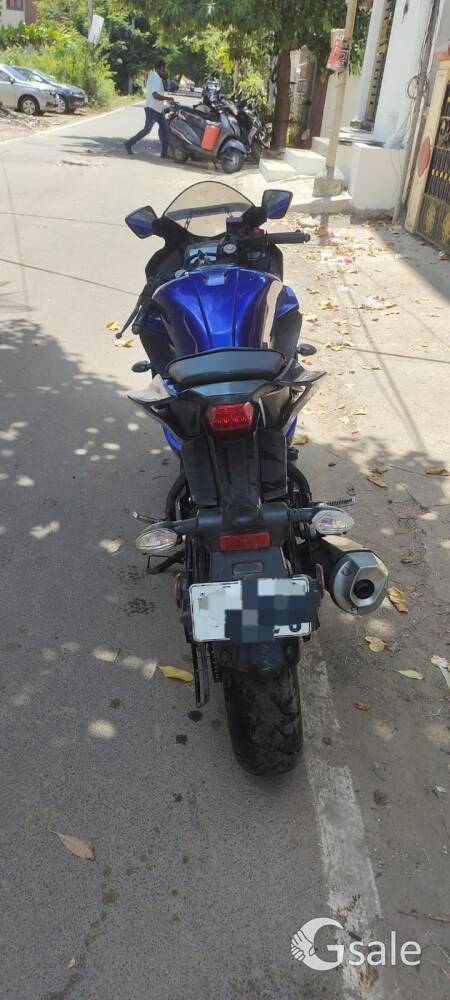 YAMAHA R15 V3 