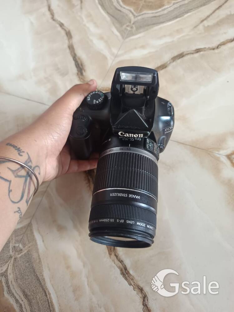 canon 1100d with two lens display thodi dim hai urgnet sale