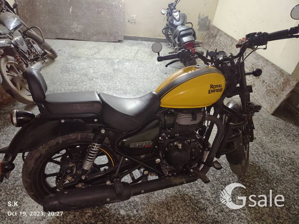 ROYAL ENFIELD METERO FIREBALL YELLOW 