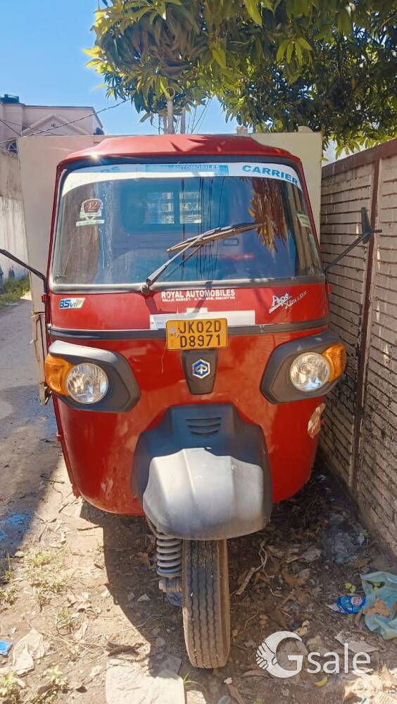 Piaggio load carier auto 2023 model