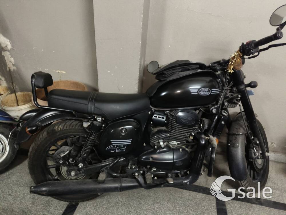 jawa42 bike very less used model 2022
