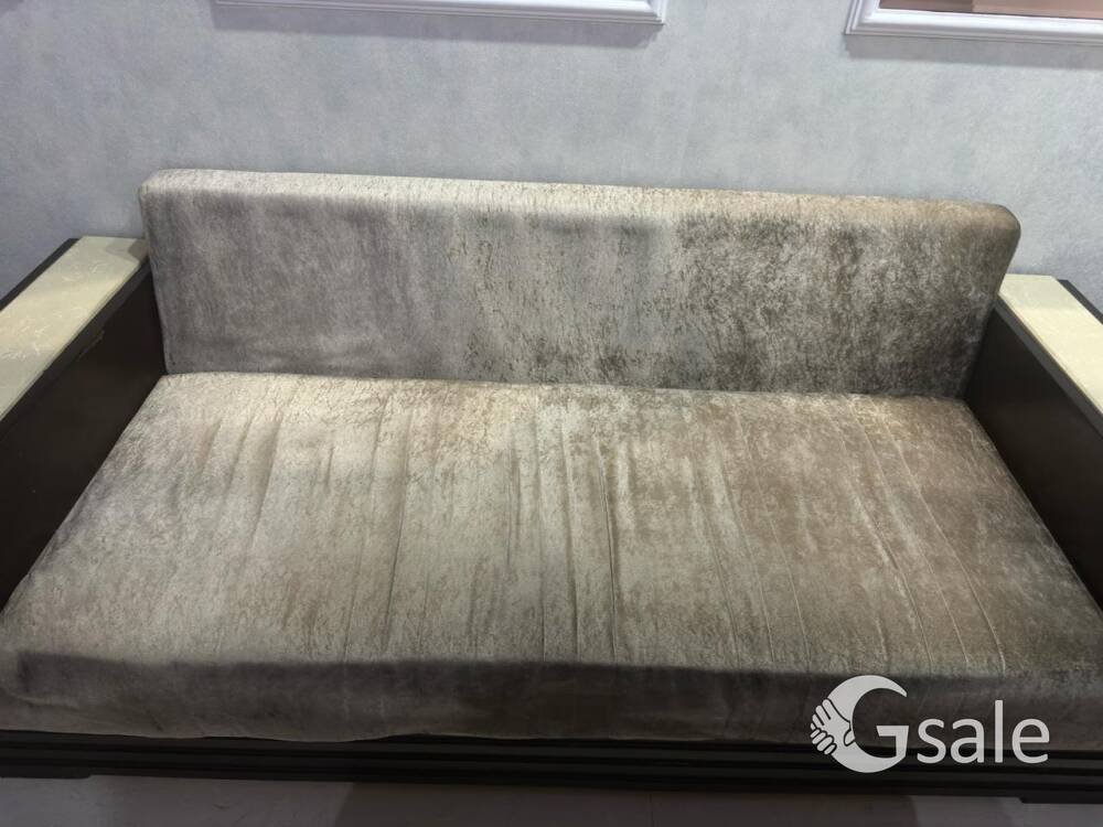 sofa good condition 