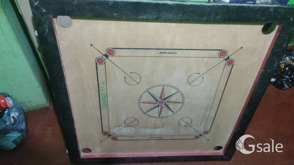 carrom board