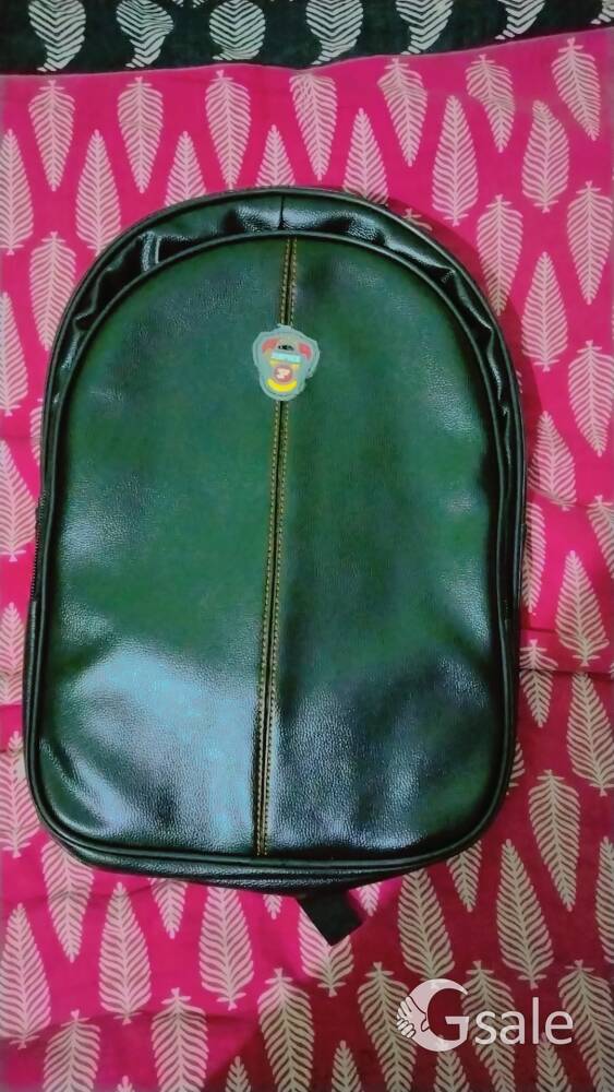 ❤️ Latest Cool waterproof Bag For School/Traveling