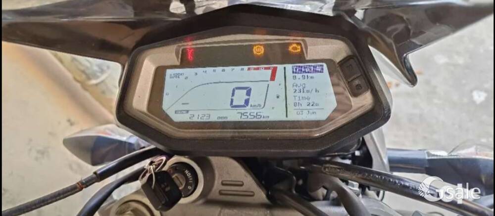 Showroom condition Xpulse 200