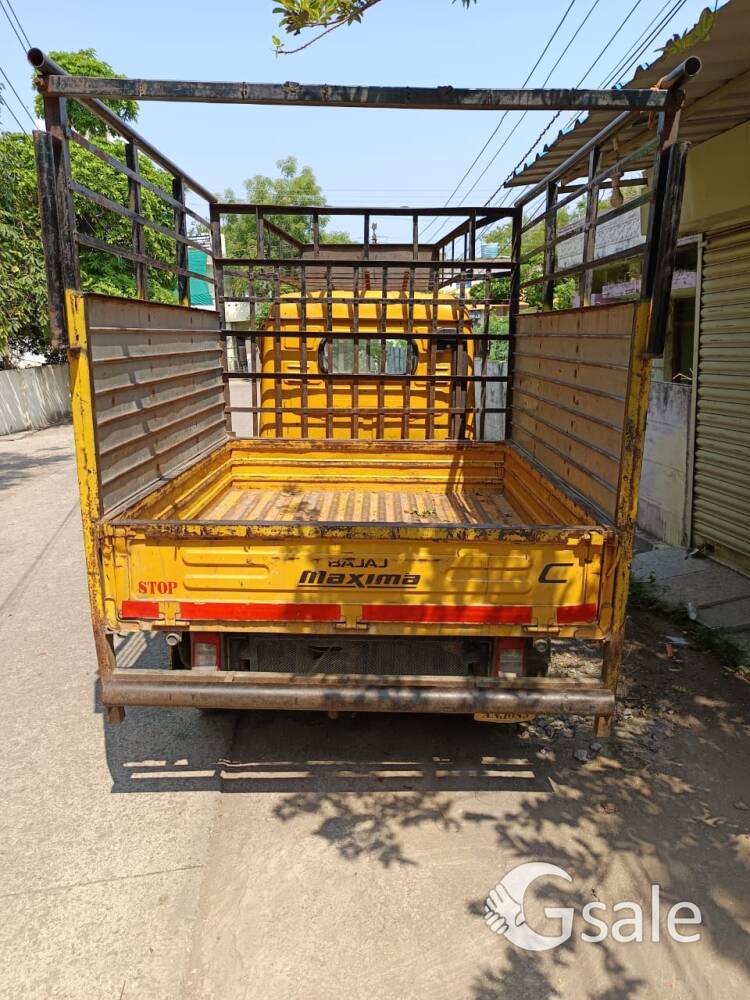 Bajaj maxima c 