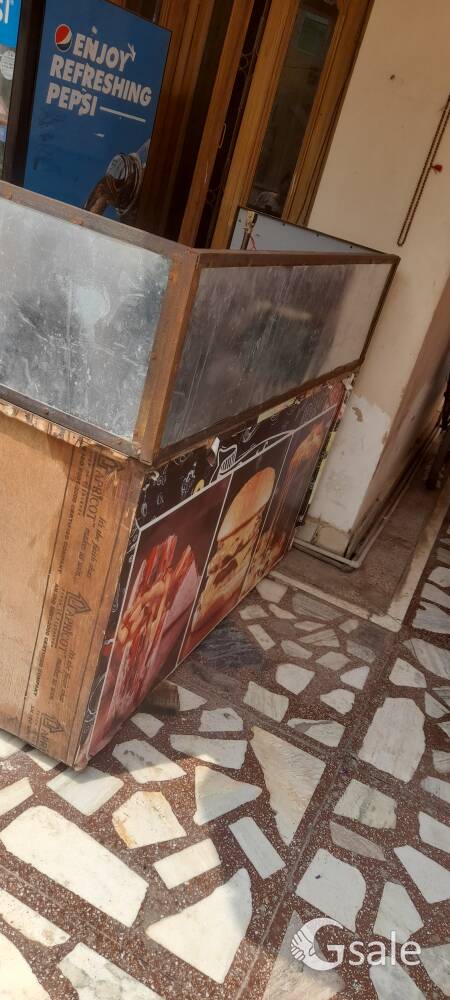Iron and wooden solid counter 
