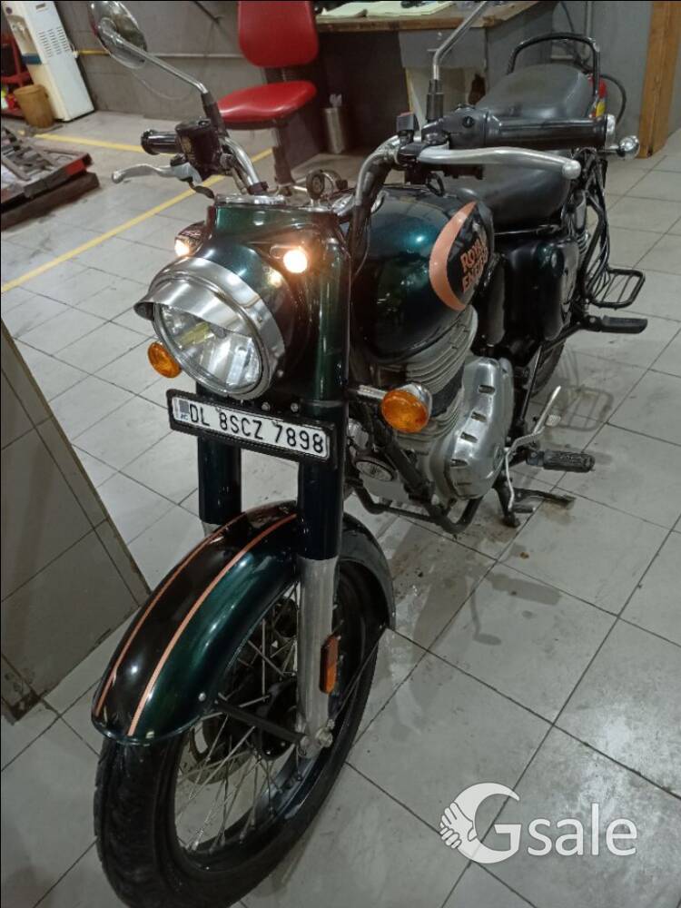 Bullet Royal Enfield Helcyon Green Color