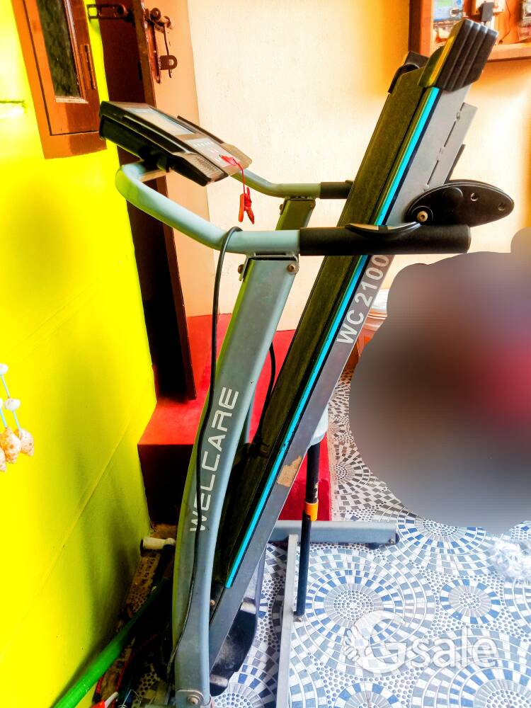 treadmill for sale it's good condition 