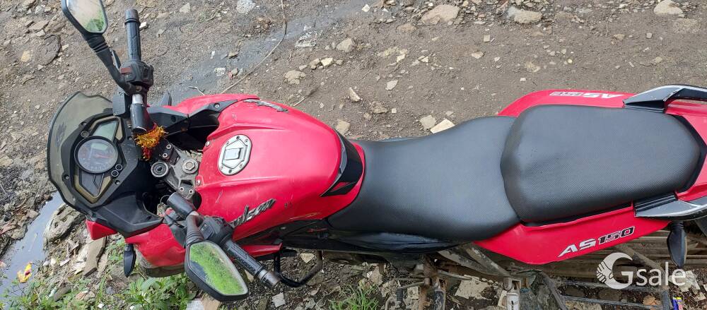 Good condition full running insurance PUC validity model 30/11/2016 second owner    aage new tyre 20