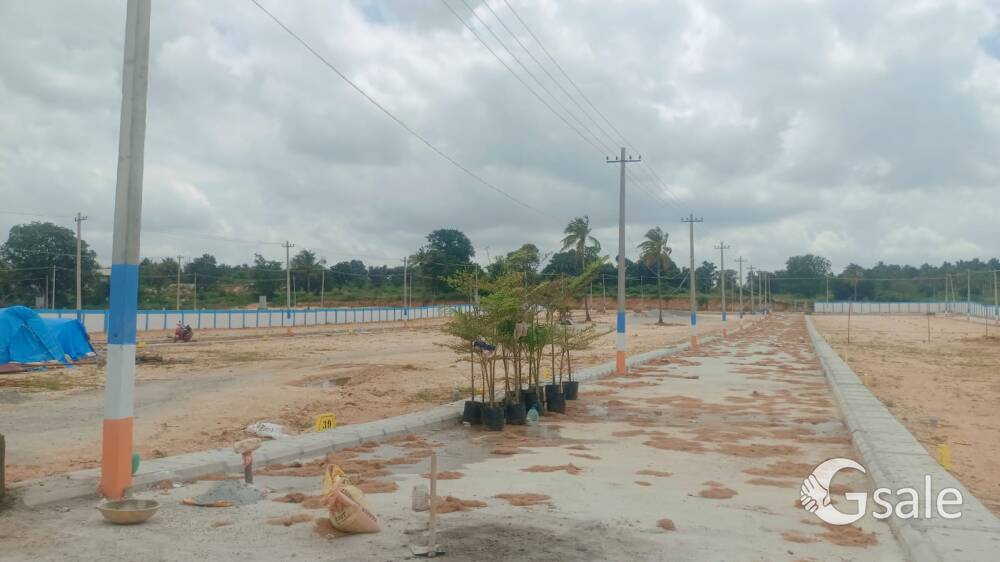 plots available near magadi road 