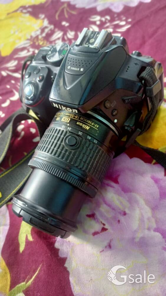 NIKON 3100D