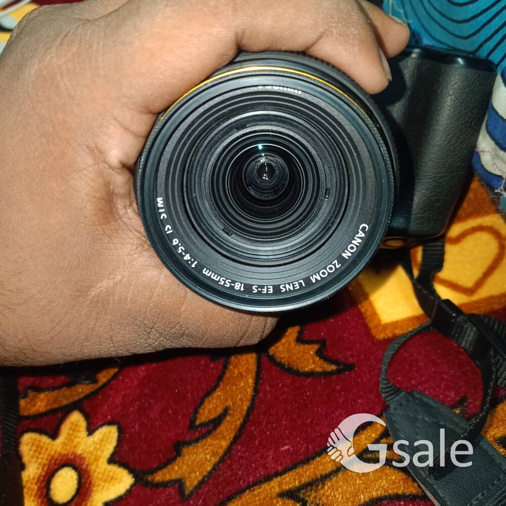 canon EOS 200d mark ii