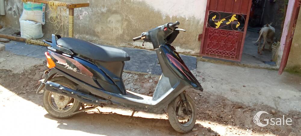 TVS scooty teez 
