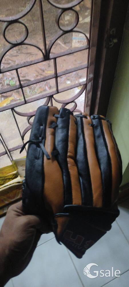 gloves for softball and base ball 