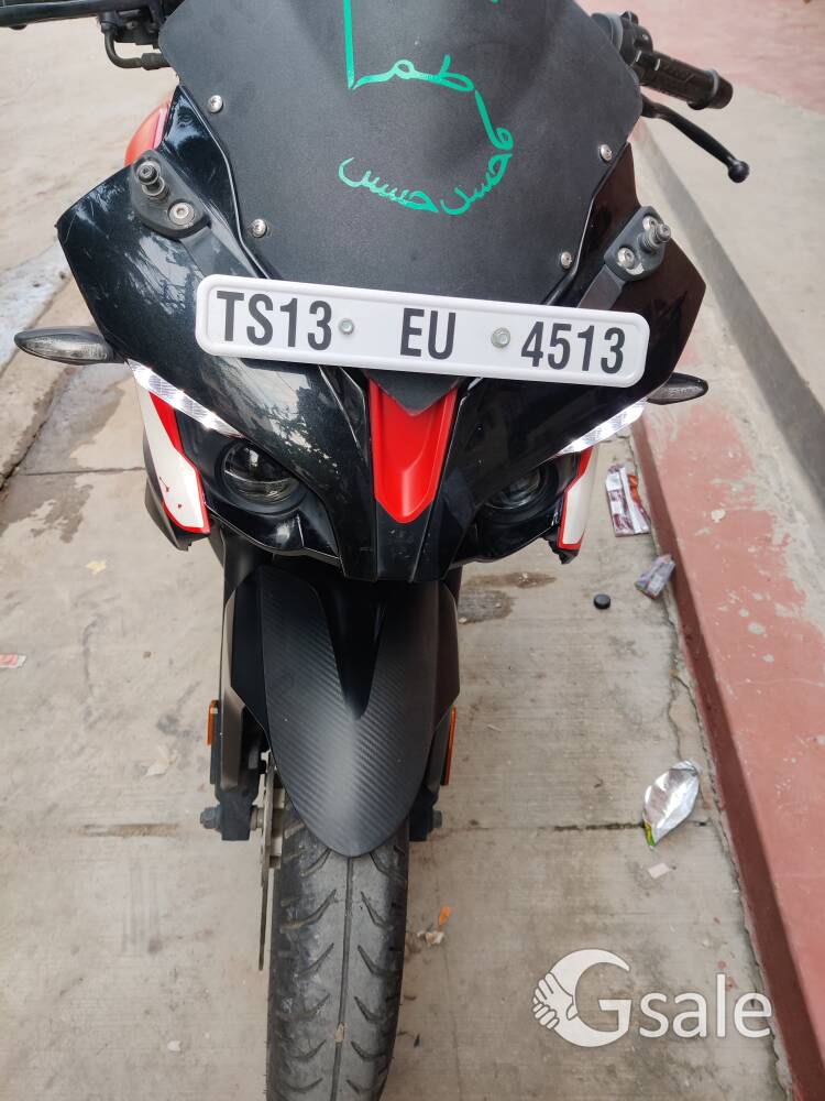 Bajaj Rs 200