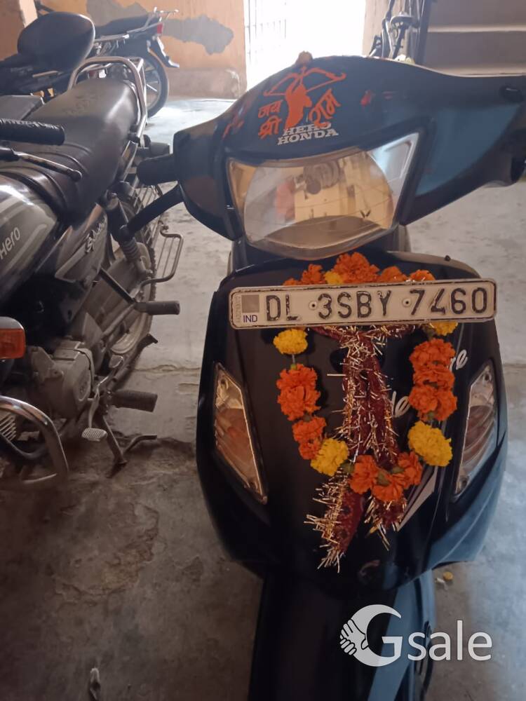pleasure scooty 2011 model