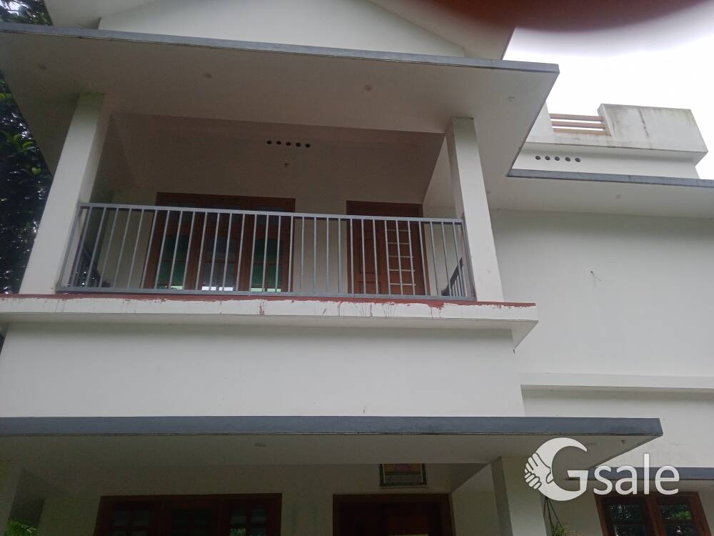 Upstair room rent