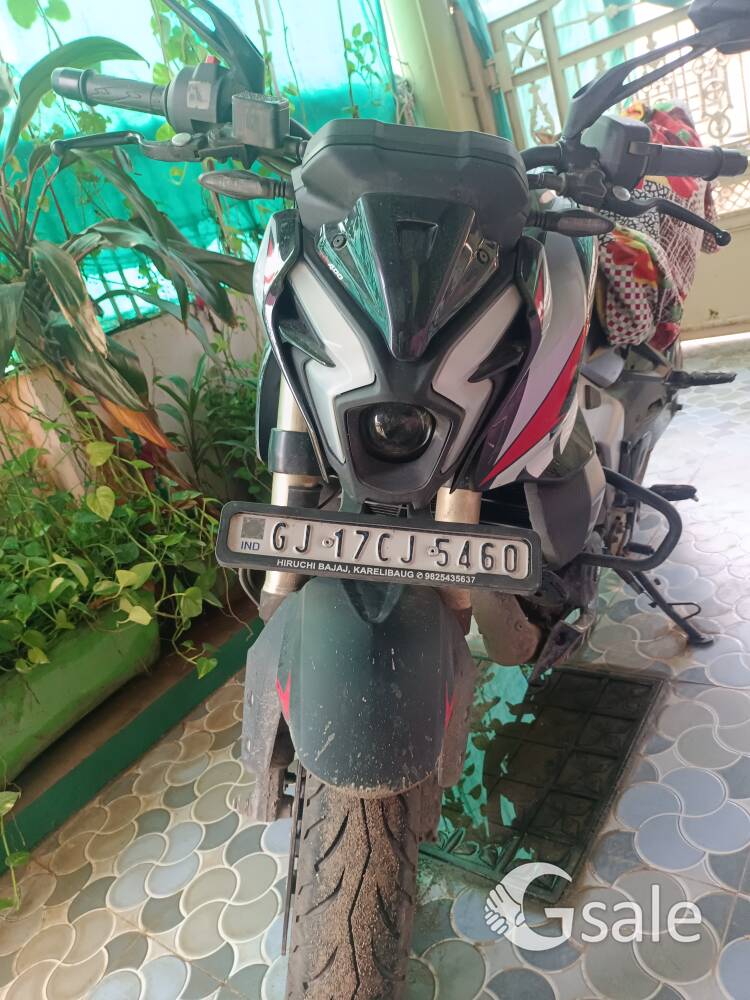 bajaj ns 400 z