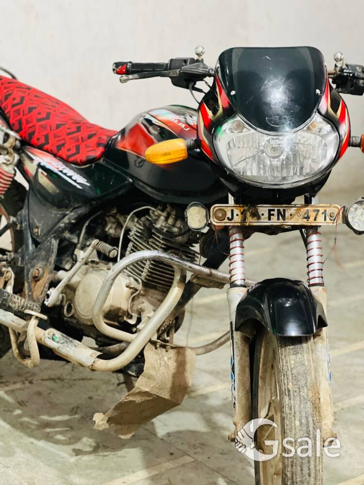 Bajaj discover 
