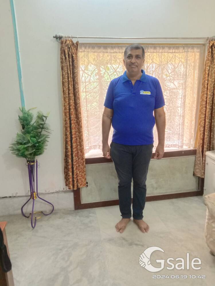 2200 sqft ist floor hall