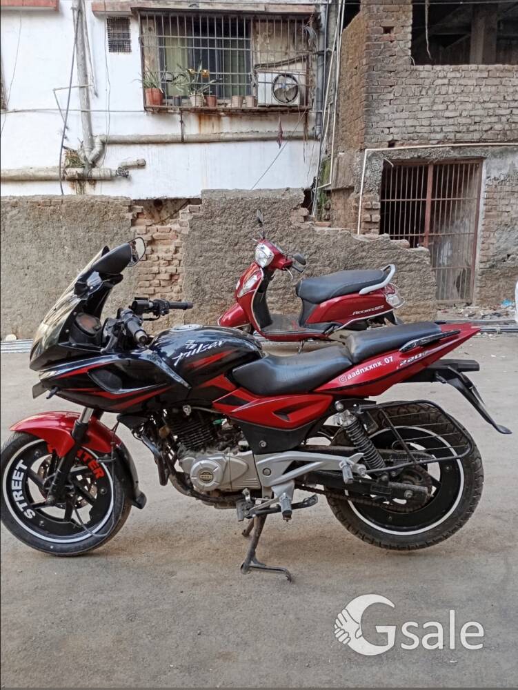 pulsar 220f