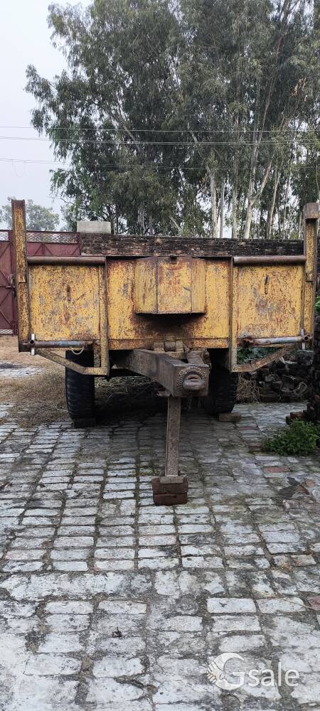 Tractor trolley 