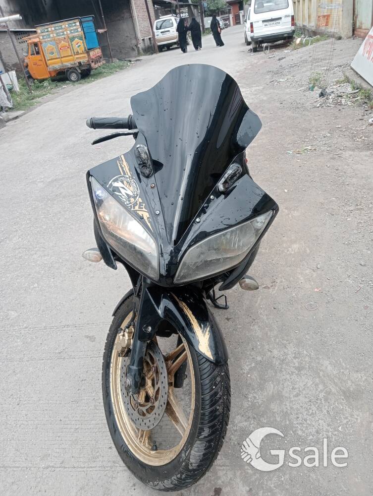 R15 Yamaha 