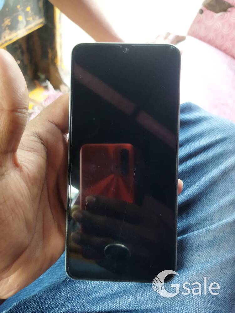 new mobile 6 mahine old 