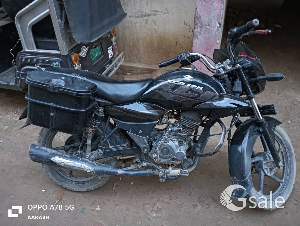 BAJAJ XCD 125 CC